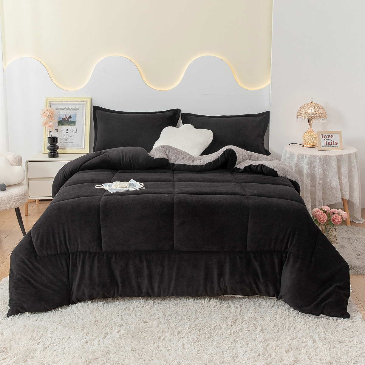 91家纺网 家纺一手货源 找家纺 悦织湾家纺 2025暖绒冬季被子A面雪花绒牛奶绒塔芙绒B面羊羔绒加厚速暖2025新款跨境出口外贸电商热销款可定做 牛奶绒被子黑