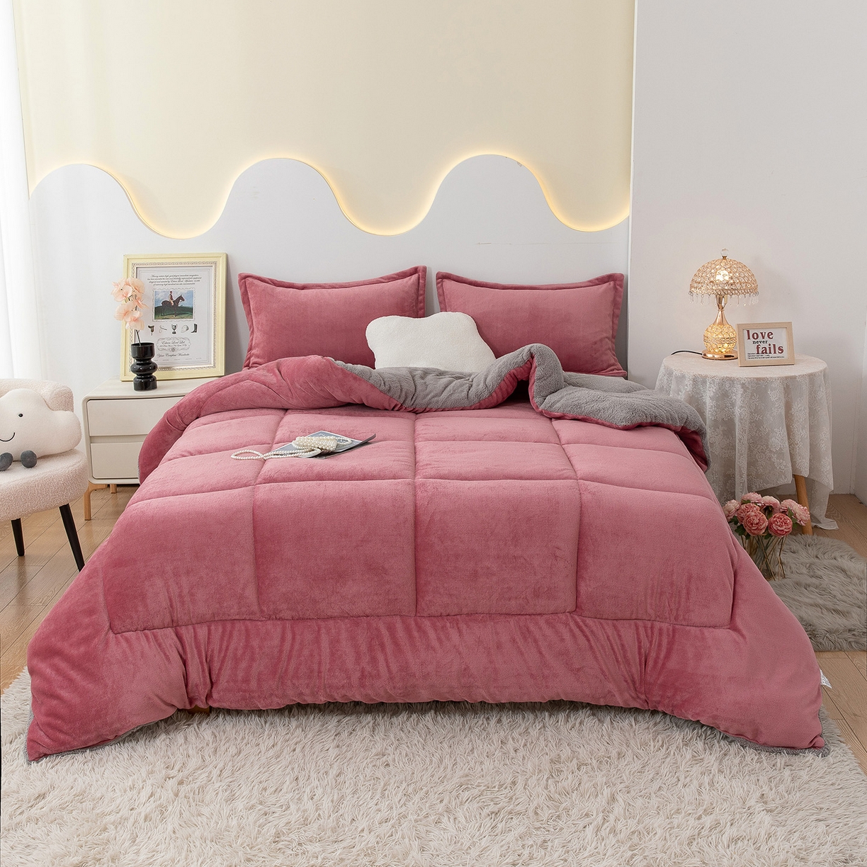 91家纺网 家纺一手货源 找家纺 悦织湾家纺 2025暖绒冬季被子A面雪花绒牛奶绒塔芙绒B面羊羔绒加厚速暖2025新款跨境出口外贸电商热销款可定做 牛奶绒被子红