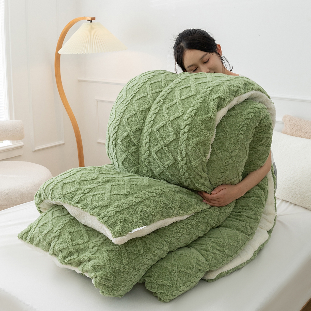 91家纺网 家纺一手货源 找家纺 悦织湾家纺 2025暖绒冬季被子A面雪花绒牛奶绒塔芙绒B面羊羔绒加厚速暖2025新款跨境出口外贸电商热销款可定做 塔芙绒被子抹茶绿