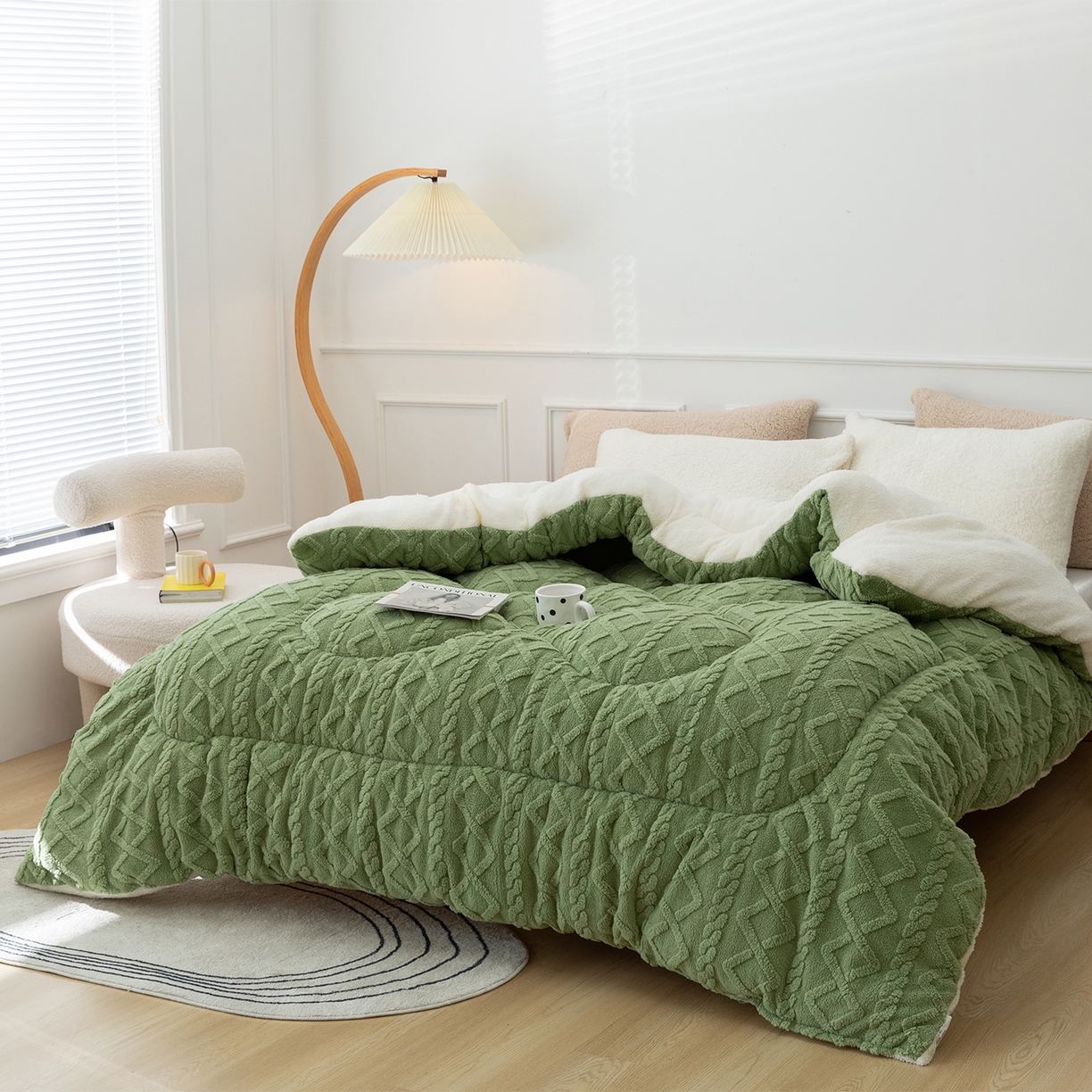 91家纺网 家纺一手货源 找家纺 悦织湾家纺 2025暖绒冬季被子A面雪花绒牛奶绒塔芙绒B面羊羔绒加厚速暖2025新款跨境出口外贸电商热销款可定做 塔芙绒被子抹茶绿