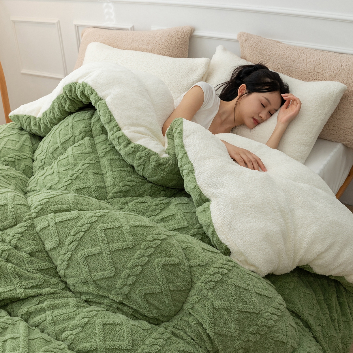 91家纺网 家纺一手货源 找家纺 悦织湾家纺 2025暖绒冬季被子A面雪花绒牛奶绒塔芙绒B面羊羔绒加厚速暖2025新款跨境出口外贸电商热销款可定做 塔芙绒被子抹茶绿