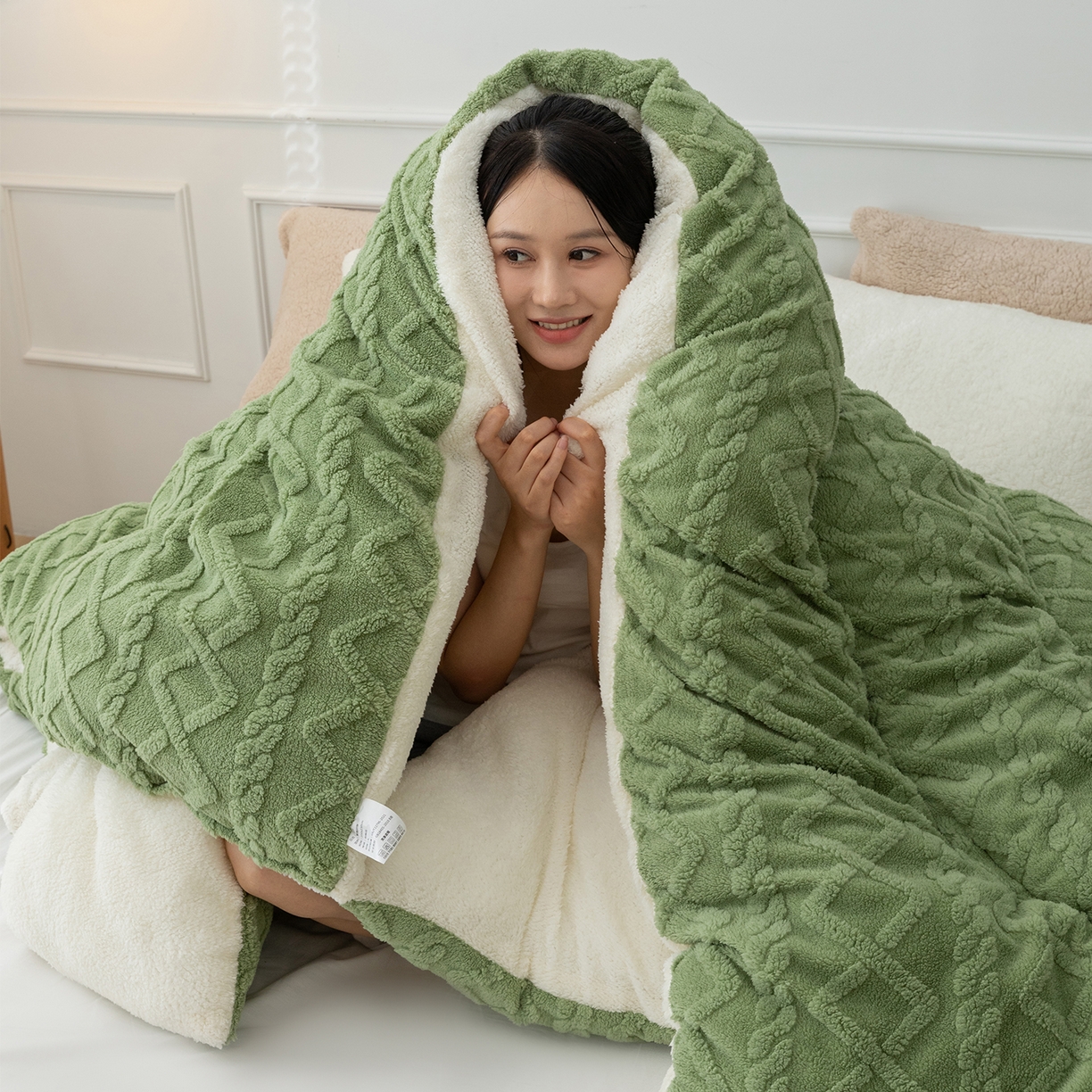 91家纺网 家纺一手货源 找家纺 悦织湾家纺 2025暖绒冬季被子A面雪花绒牛奶绒塔芙绒B面羊羔绒加厚速暖2025新款跨境出口外贸电商热销款可定做 塔芙绒被子抹茶绿
