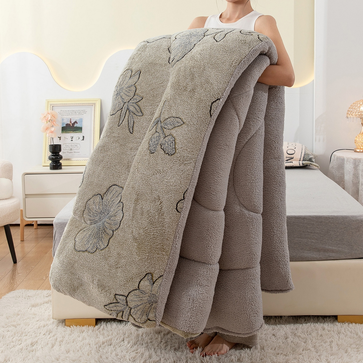 91家纺网 家纺一手货源 找家纺 悦织湾家纺 2025暖绒冬季被子A面雪花绒牛奶绒塔芙绒B面羊羔绒加厚速暖2025新款跨境出口外贸电商热销款可定做 雪花绒被子绿茶情话