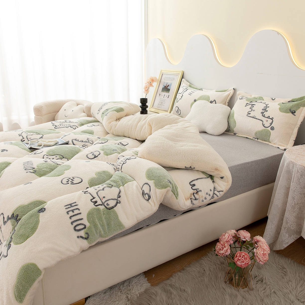 91家纺网 家纺一手货源 找家纺 悦织湾家纺 2025暖绒冬季被子A面雪花绒牛奶绒塔芙绒B面羊羔绒加厚速暖2025新款跨境出口外贸电商热销款可定做 雪花绒丛林恐龙