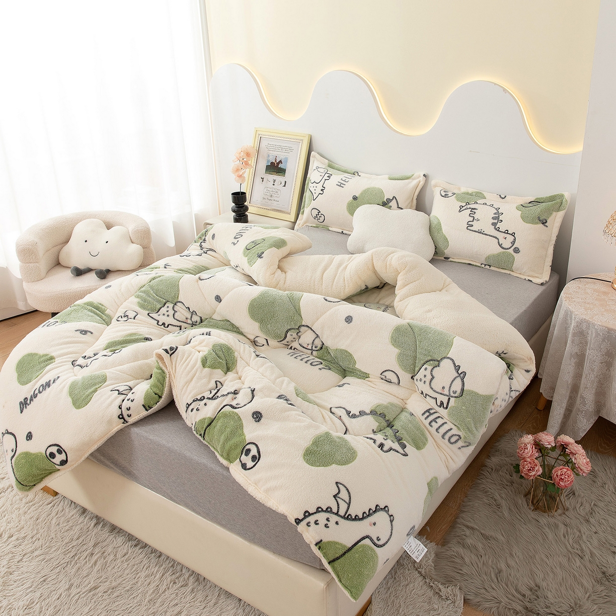 91家纺网 家纺一手货源 找家纺 悦织湾家纺 2025暖绒冬季被子A面雪花绒牛奶绒塔芙绒B面羊羔绒加厚速暖2025新款跨境出口外贸电商热销款可定做 雪花绒丛林恐龙