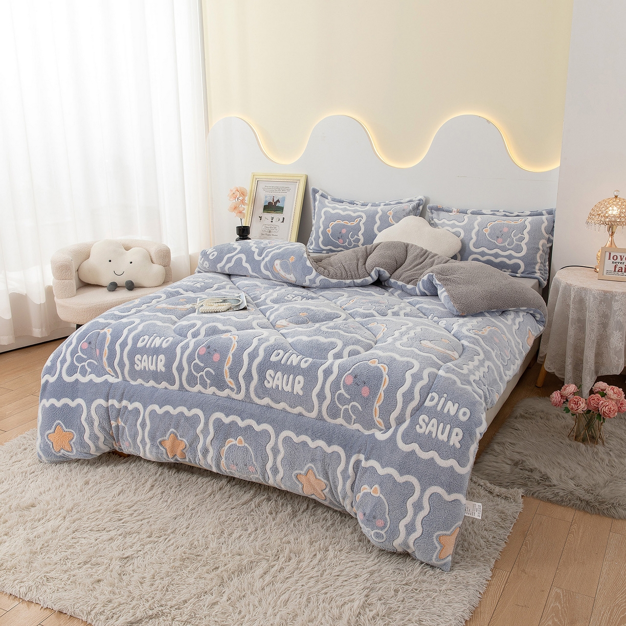 91家纺网 家纺一手货源 找家纺 悦织湾家纺 2025暖绒冬季被子A面雪花绒牛奶绒塔芙绒B面羊羔绒加厚速暖2025新款跨境出口外贸电商热销款可定做 雪花绒萌方恐龙