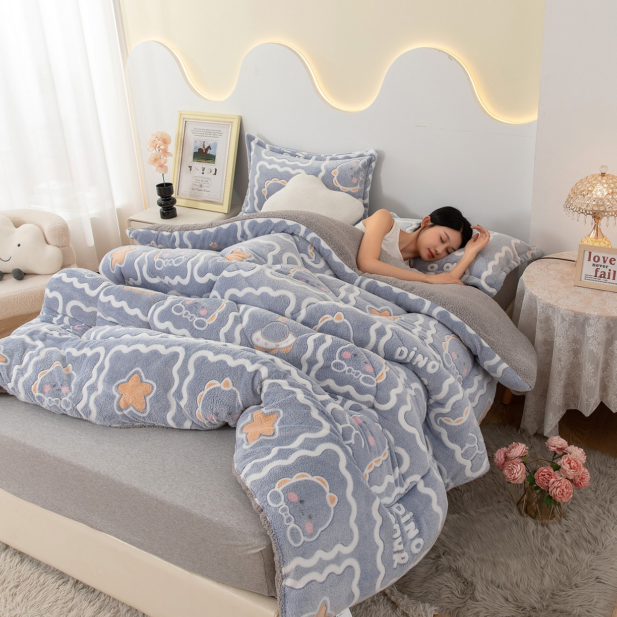 91家纺网 家纺一手货源 找家纺 悦织湾家纺 2025暖绒冬季被子A面雪花绒牛奶绒塔芙绒B面羊羔绒加厚速暖2025新款跨境出口外贸电商热销款可定做 雪花绒萌方恐龙