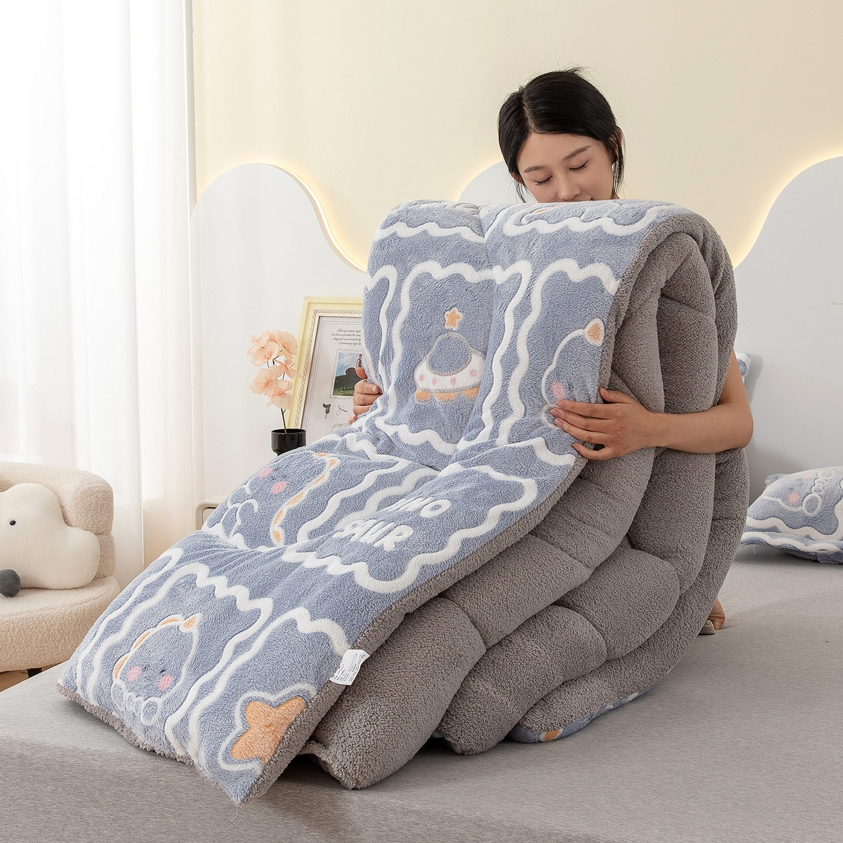 91家纺网 家纺一手货源 找家纺 悦织湾家纺 2025暖绒冬季被子A面雪花绒牛奶绒塔芙绒B面羊羔绒加厚速暖2025新款跨境出口外贸电商热销款可定做 雪花绒萌方恐龙