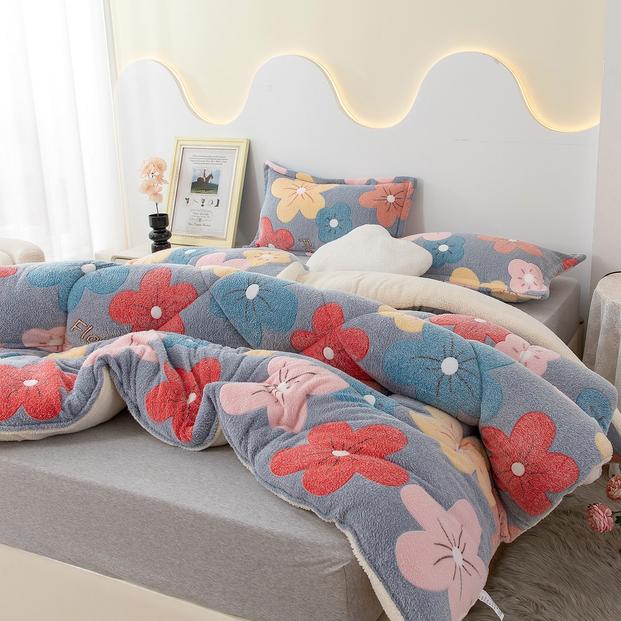 91家纺网 家纺一手货源 找家纺 悦织湾家纺 2025暖绒冬季被子A面雪花绒牛奶绒塔芙绒B面羊羔绒加厚速暖2025新款跨境出口外贸电商热销款可定做 雪花绒妙笔生花