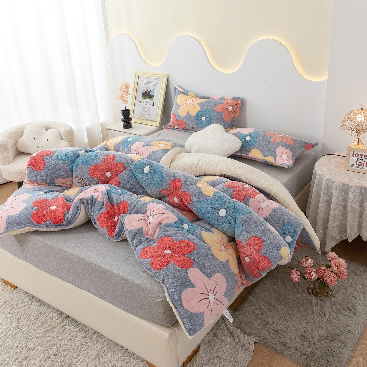 91家纺网 家纺一手货源 找家纺 悦织湾家纺 2025暖绒冬季被子A面雪花绒牛奶绒塔芙绒B面羊羔绒加厚速暖2025新款跨境出口外贸电商热销款可定做 雪花绒妙笔生花