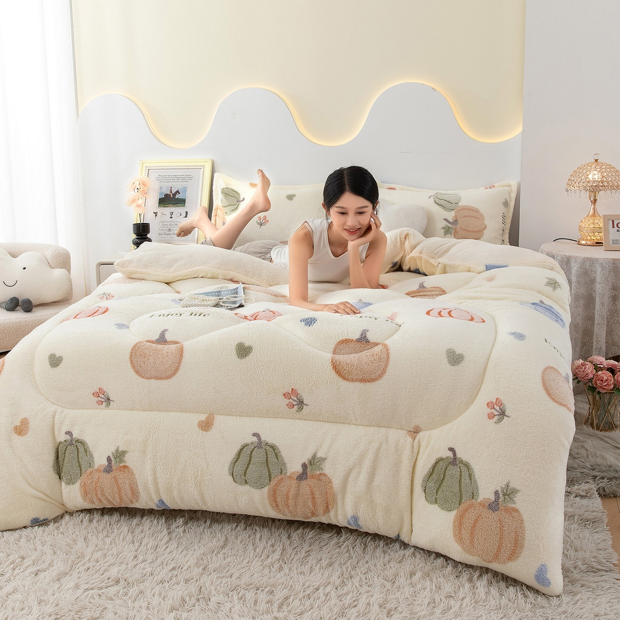 91家纺网 家纺一手货源 找家纺 悦织湾家纺 2025暖绒冬季被子A面雪花绒牛奶绒塔芙绒B面羊羔绒加厚速暖2025新款跨境出口外贸电商热销款可定做 雪花绒南瓜派对