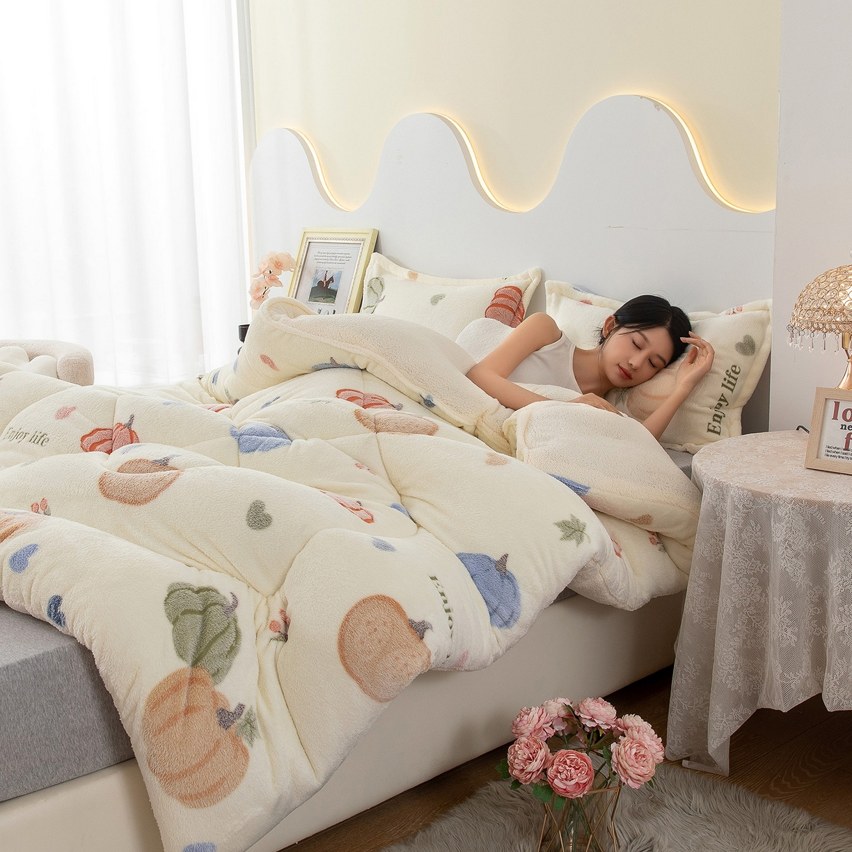 91家纺网 家纺一手货源 找家纺 悦织湾家纺 2025暖绒冬季被子A面雪花绒牛奶绒塔芙绒B面羊羔绒加厚速暖2025新款跨境出口外贸电商热销款可定做 雪花绒南瓜派对