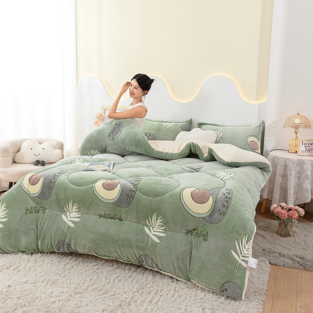 91家纺网 家纺一手货源 找家纺 悦织湾家纺 2025暖绒冬季被子A面雪花绒牛奶绒塔芙绒B面羊羔绒加厚速暖2025新款跨境出口外贸电商热销款可定做 雪花绒牛油果