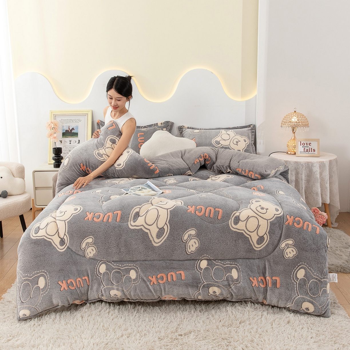 91家纺网 家纺一手货源 找家纺 悦织湾家纺 2025暖绒冬季被子A面雪花绒牛奶绒塔芙绒B面羊羔绒加厚速暖2025新款跨境出口外贸电商热销款可定做 雪花绒幸运熊