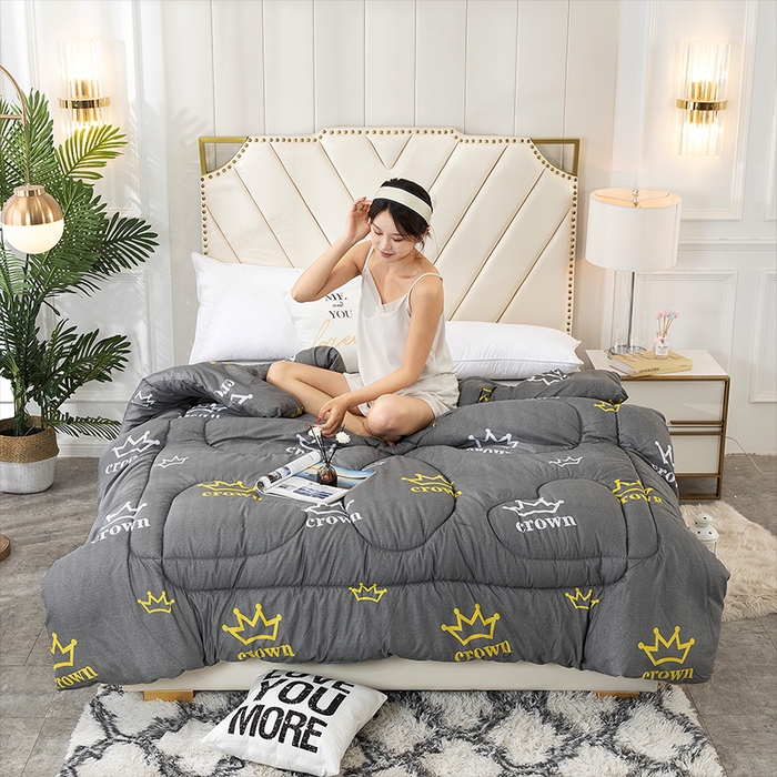 91家纺网 家纺一手货源 找家纺 悦织湾家纺 2025仿棉印花纯色学生被春秋被冬被四季通用被子被芯量多价优整年不断货 加冕