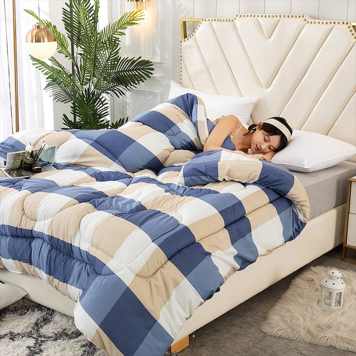 91家纺网 家纺一手货源 找家纺 悦织湾家纺 2025仿棉印花纯色学生被春秋被冬被四季通用被子被芯量多价优整年不断货 蓝色印象