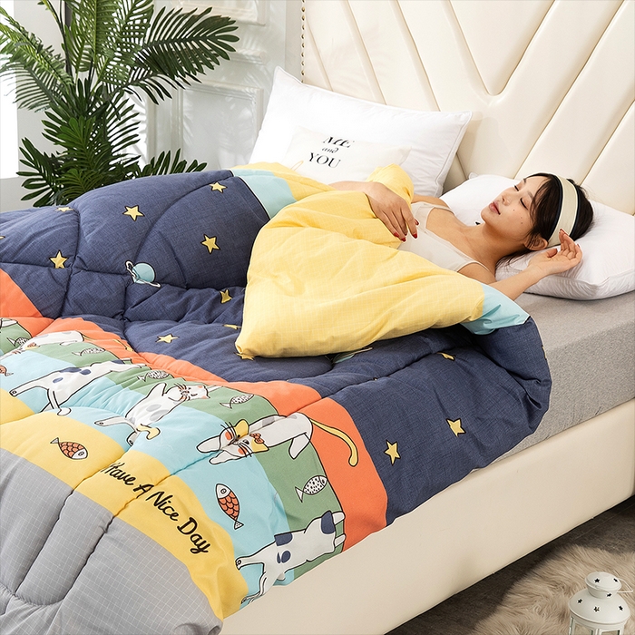 91家纺网 家纺一手货源 找家纺 悦织湾家纺 2025仿棉印花纯色学生被春秋被冬被四季通用被子被芯量多价优整年不断货 喵星人