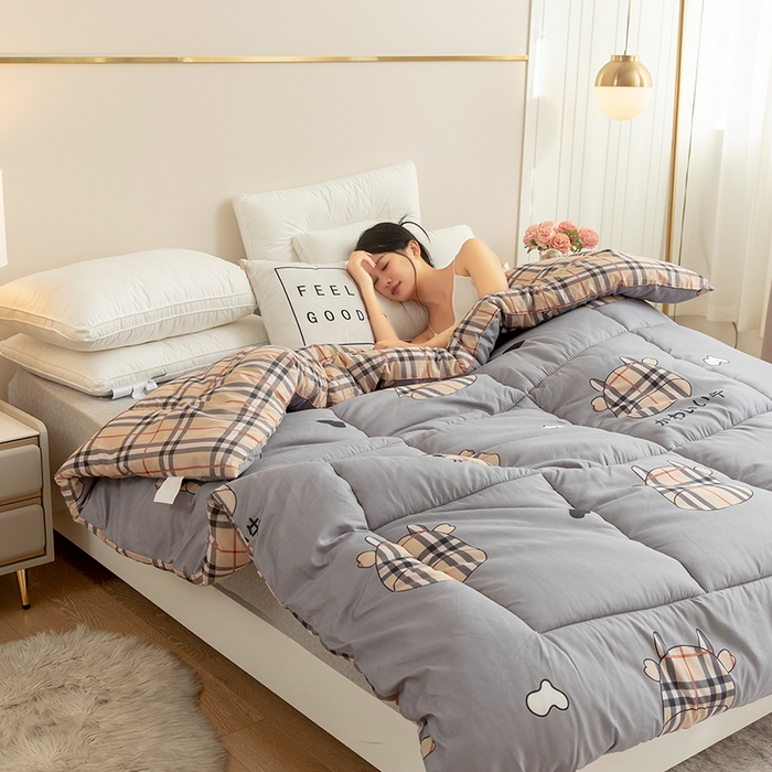 91家纺网 家纺一手货源 找家纺 悦织湾家纺 2025仿棉印花纯色学生被春秋被冬被四季通用被子被芯量多价优整年不断货 牛格