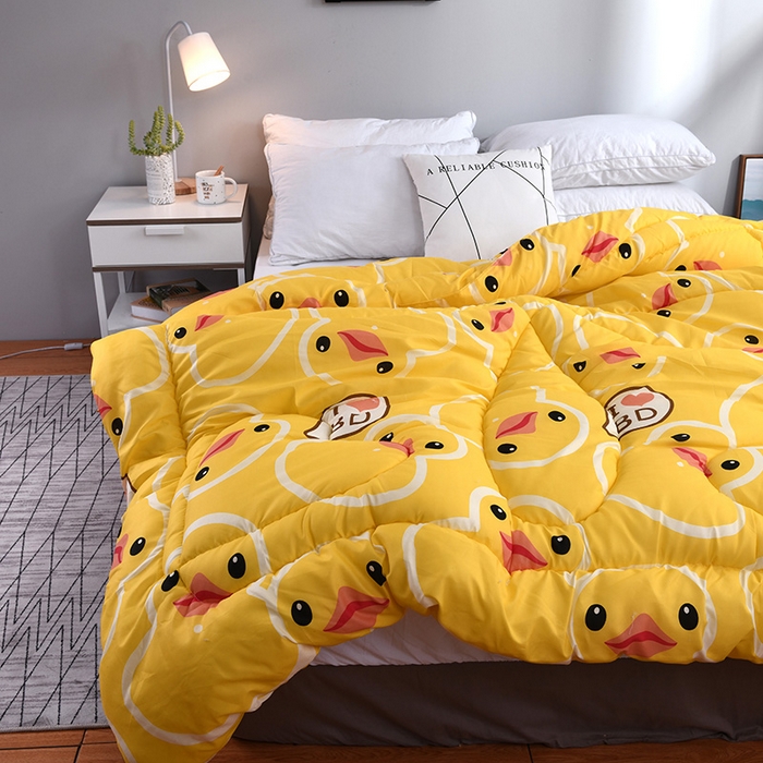 91家纺网 家纺一手货源 找家纺 悦织湾家纺 2025仿棉印花纯色学生被春秋被冬被四季通用被子被芯量多价优整年不断货 小黄鸭