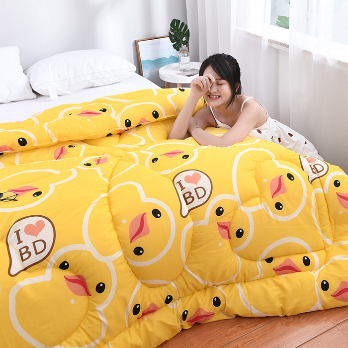 91家纺网 家纺一手货源 找家纺 悦织湾家纺 2025仿棉印花纯色学生被春秋被冬被四季通用被子被芯量多价优整年不断货 小黄鸭