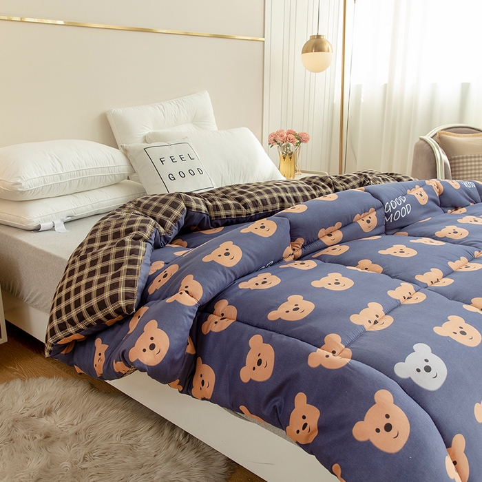 91家纺网 家纺一手货源 找家纺 悦织湾家纺 2025仿棉印花纯色学生被春秋被冬被四季通用被子被芯量多价优整年不断货 熊头