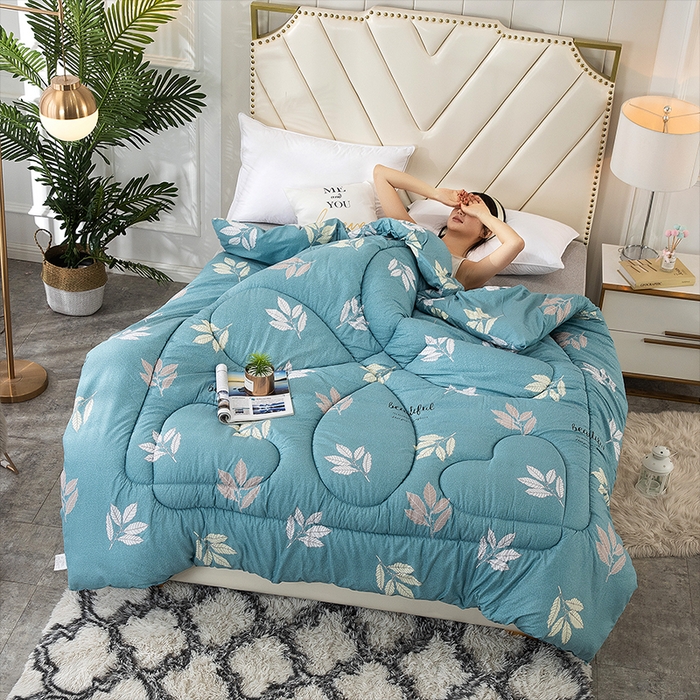 91家纺网 家纺一手货源 找家纺 悦织湾家纺 2025仿棉印花纯色学生被春秋被冬被四季通用被子被芯量多价优整年不断货 樱之恋