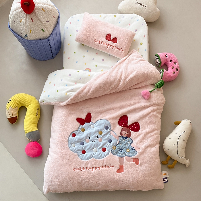 91家纺网 家纺一手货源 找家纺 宝贝优选 2025新款A类保暖幼儿园儿童绒套件（绵羊绒+牛奶绒） 巧悦女孩