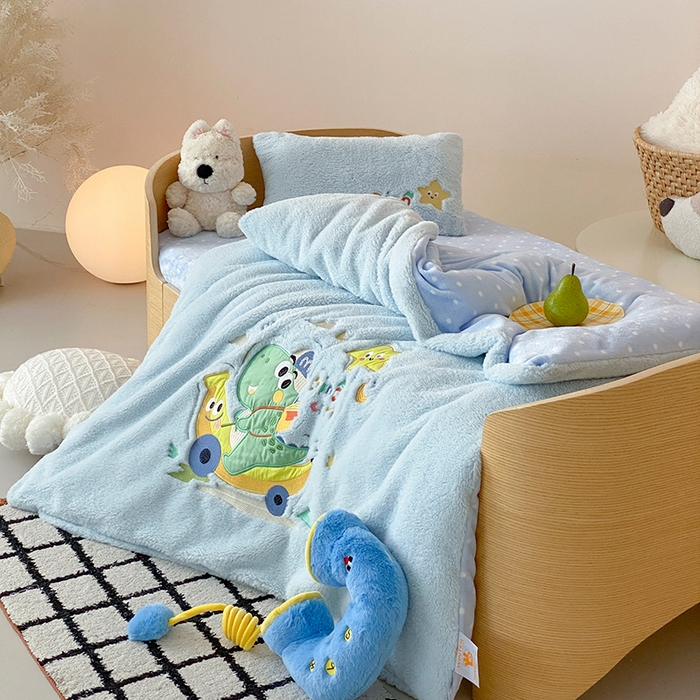 91家纺网 家纺一手货源 找家纺 （总）宝贝优选 2025新款A类保暖幼儿园儿童绒套件（绵羊绒+牛奶绒）