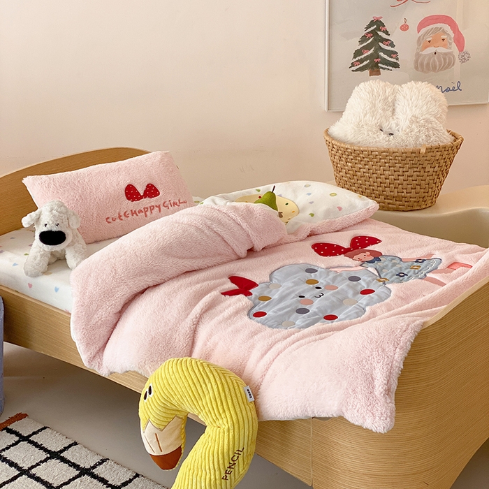 91家纺网 家纺一手货源 找家纺 宝贝优选 2025新款A类保暖幼儿园儿童绒套件（绵羊绒+牛奶绒） 巧悦女孩