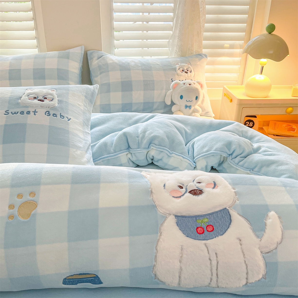 91家纺网 家纺一手货源 找家纺 （总）换种生活 2025新款A类牛奶绒贴布绣冬被被子被芯