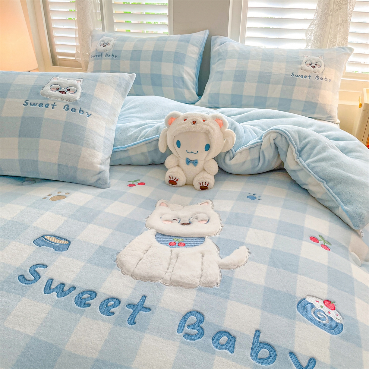 91家纺网 家纺一手货源 找家纺 （总）换种生活 2025新款A类牛奶绒贴布绣冬被被子被芯