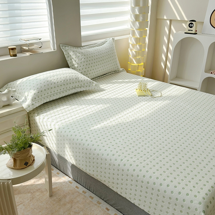 91家纺网 家纺一手货源 找家纺 （总）寝柔家纺 2025新款冬季INS简约清新加厚牛奶雕花绒圆点波点单床笠