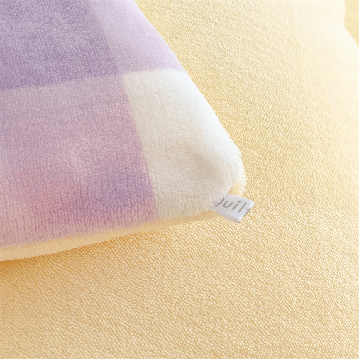 91家纺网 家纺一手货源 找家纺 换种生活 2025新款A类牛奶绒贴布绣冬被被子被芯 格纹萌喵-梦幻紫