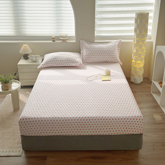 91家纺网 家纺一手货源 找家纺 寝柔家纺 2025新款冬季INS简约清新加厚牛奶雕花绒圆点波点单床笠 波点-奶油粉