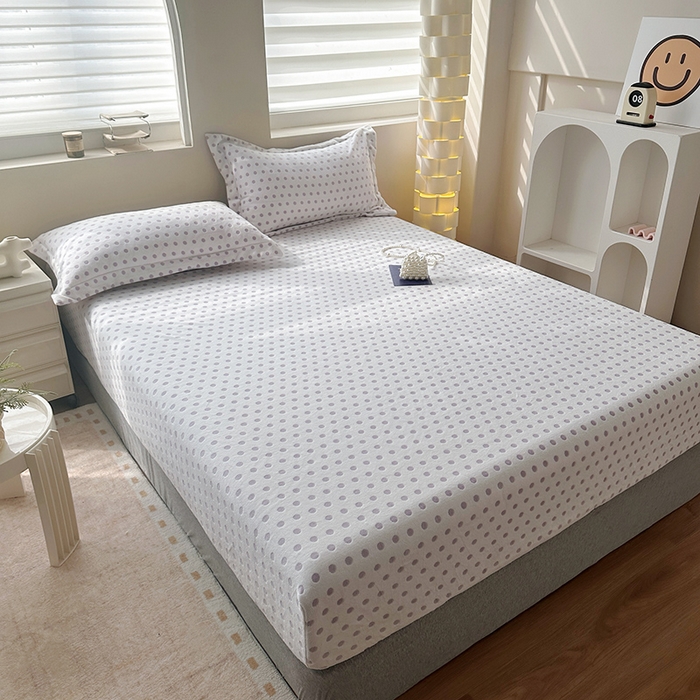 91家纺网 家纺一手货源 找家纺 寝柔家纺 2025新款冬季INS简约清新加厚牛奶雕花绒圆点波点单床笠 波点-芋泥紫