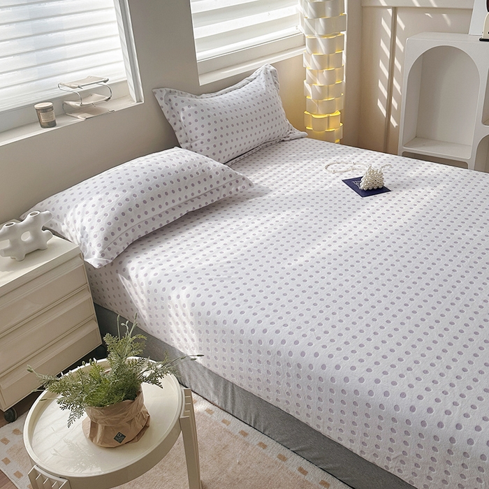 91家纺网 家纺一手货源 找家纺 寝柔家纺 2025新款冬季INS简约清新加厚牛奶雕花绒圆点波点单床笠 波点-芋泥紫