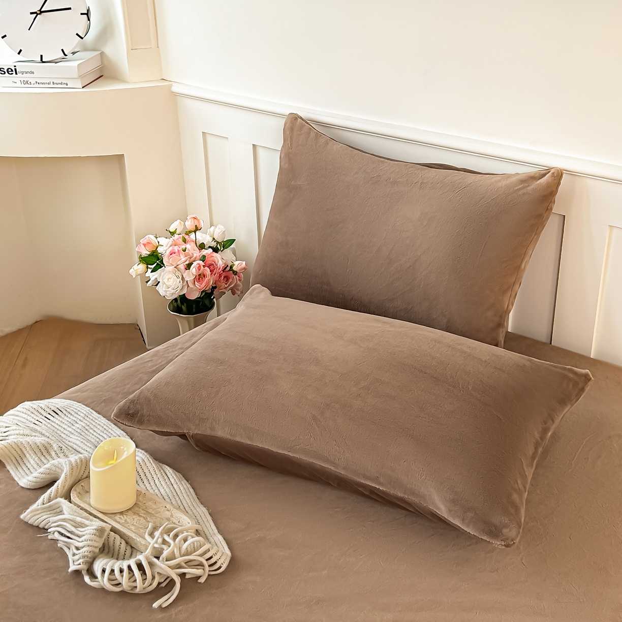 91家纺网 家纺一手货源 找家纺 卓缦家纺 2025新款秋冬牛奶绒刺绣床单加厚三件套单品 摩卡棕