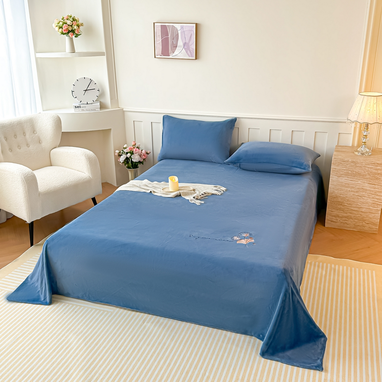 91家纺网 家纺一手货源 找家纺 卓缦家纺 2025新款秋冬牛奶绒刺绣床单加厚三件套单品 宾利蓝