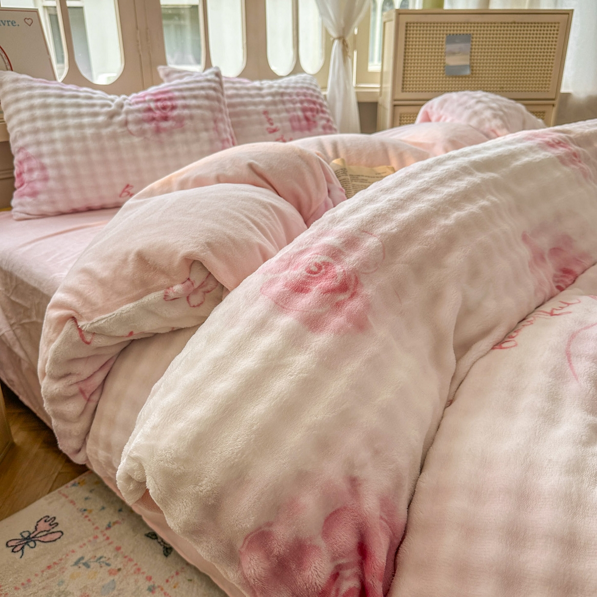 91家纺网 家纺一手货源 找家纺 （总）思诺羽床笠 2025新款泡泡牛奶绒四件套系列