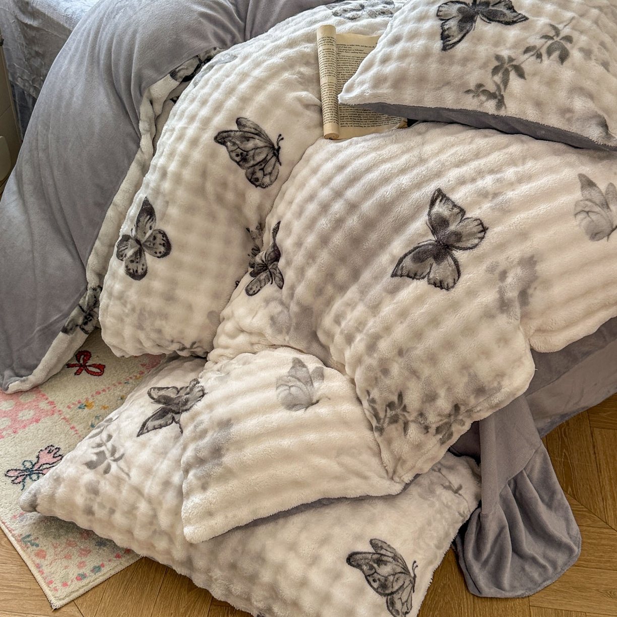 91家纺网 家纺一手货源 找家纺 （总）思诺羽床笠 2025新款泡泡牛奶绒四件套系列