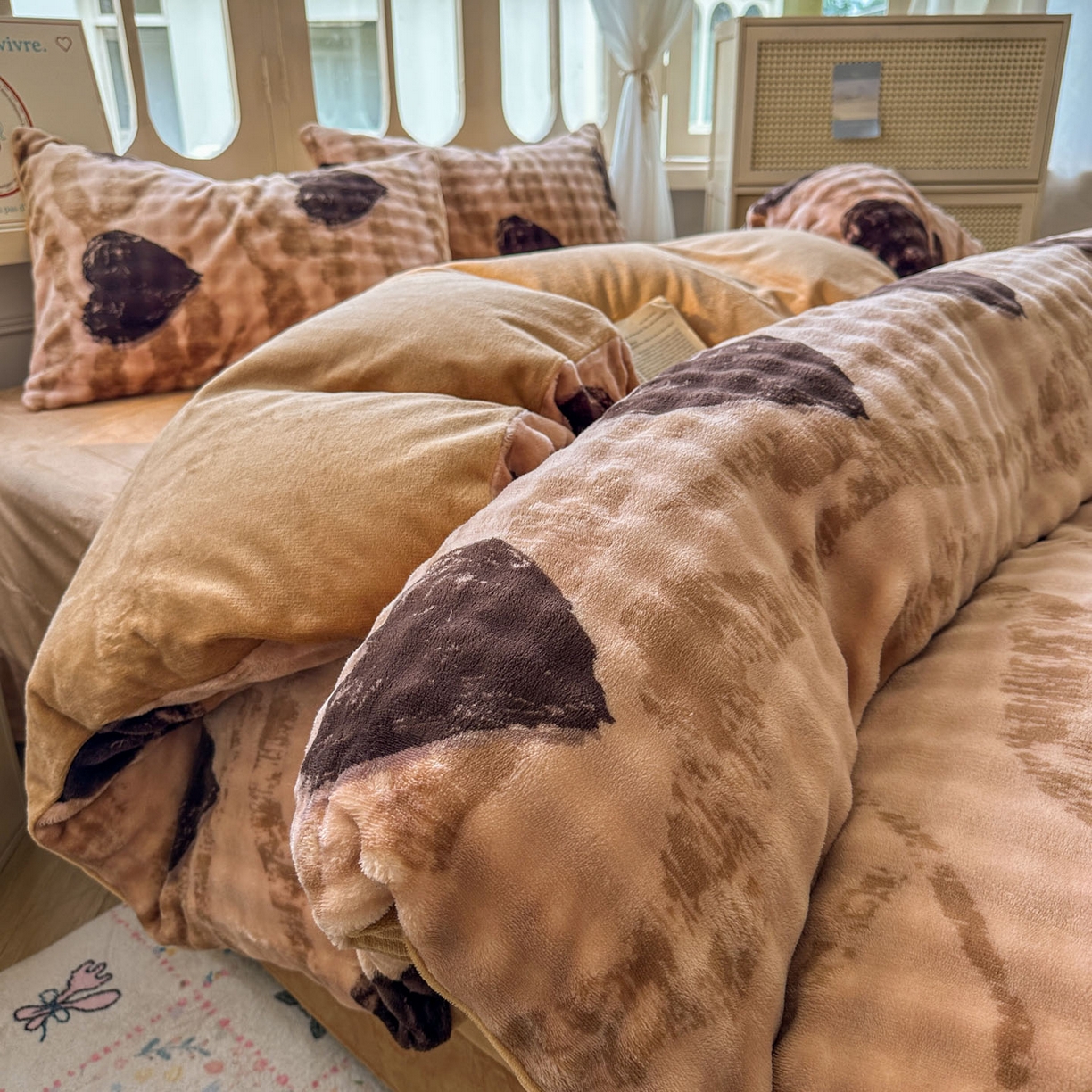 91家纺网 家纺一手货源 找家纺 （总）思诺羽床笠 2025新款泡泡牛奶绒四件套系列