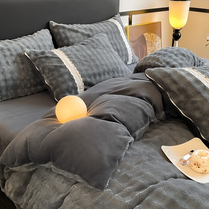 91家纺网 家纺一手货源 找家纺 云玲时尚 2025新款高克重泡泡牛奶绒单被套-泡芙 泡芙-深灰
