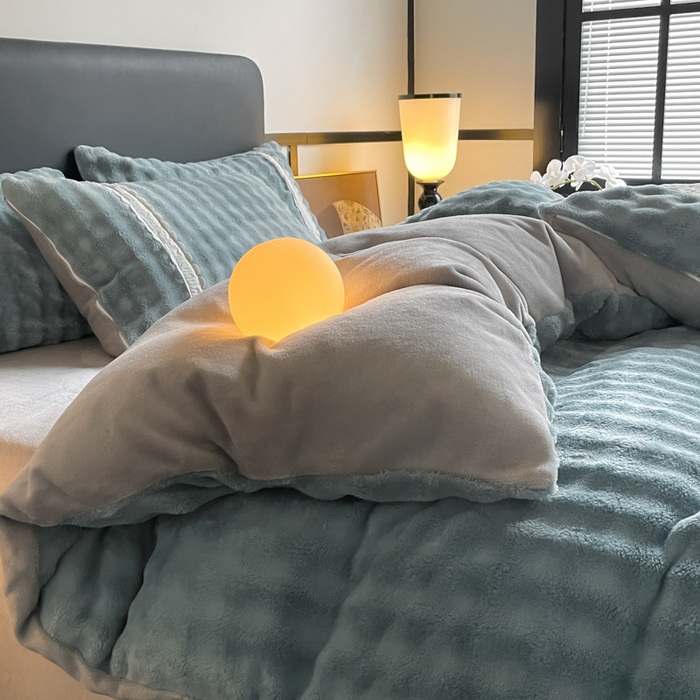 91家纺网 家纺一手货源 找家纺 云玲时尚 2025新款高克重泡泡牛奶绒单被套-泡芙 泡芙-蓝灰