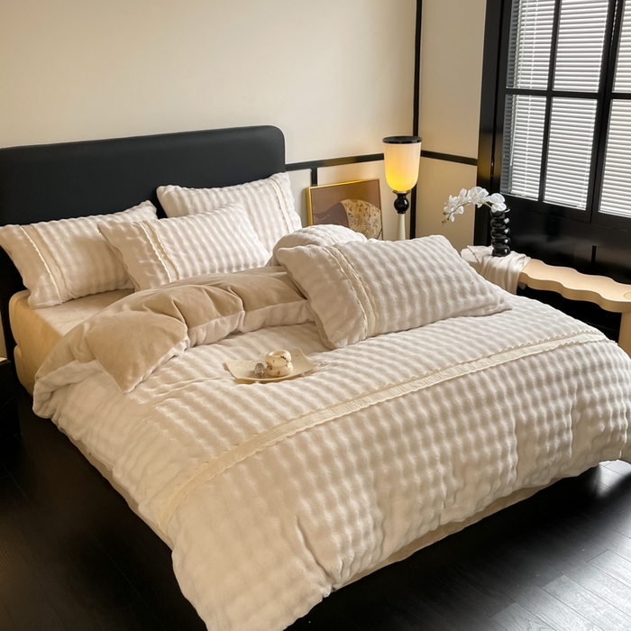 91家纺网 家纺一手货源 找家纺 云玲时尚 2025新款高克重泡泡牛奶绒单被套-泡芙 泡芙-奶咖