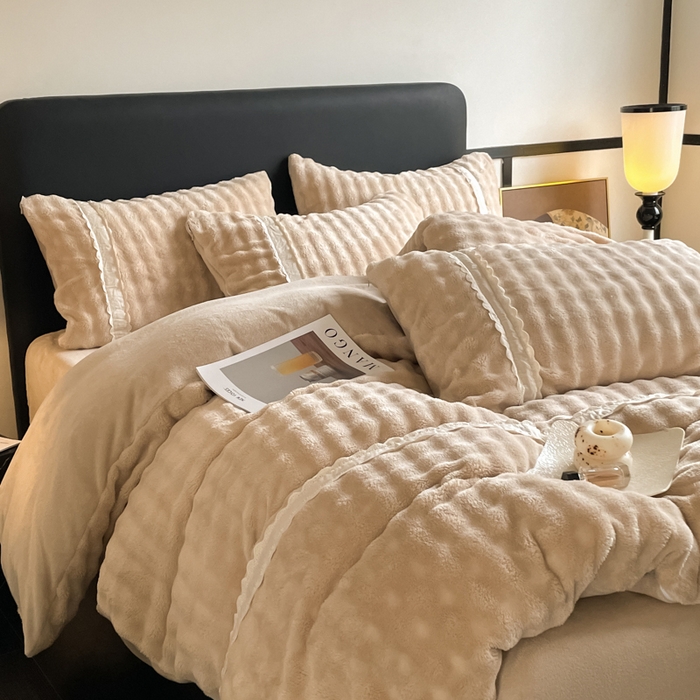 91家纺网 家纺一手货源 找家纺 云玲时尚 2025新款高克重泡泡牛奶绒单被套-泡芙 泡芙-卡其