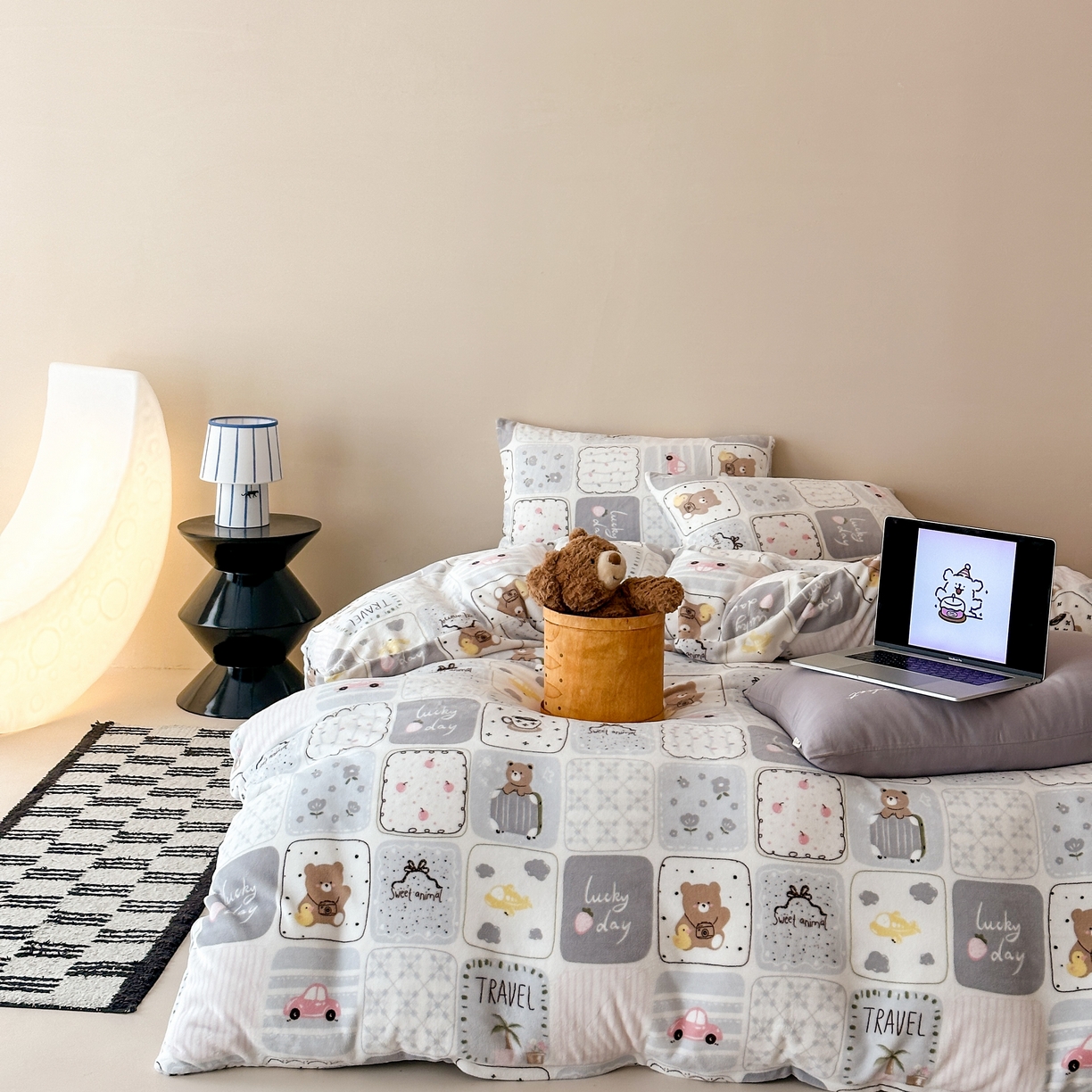 时光里 2025新款230克全消光印花10色专版花型四件套 缤纷熊