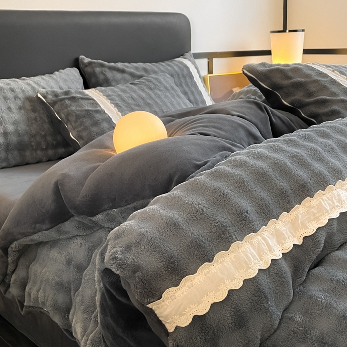 91家纺网 家纺一手货源 找家纺 （总）云玲时尚 2025新款高克重泡泡牛奶绒四件套-泡芙