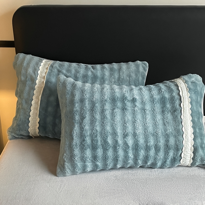 91家纺网 家纺一手货源 找家纺 云玲时尚 2025新款高克重泡泡牛奶绒四件套-泡芙 泡芙-蓝灰