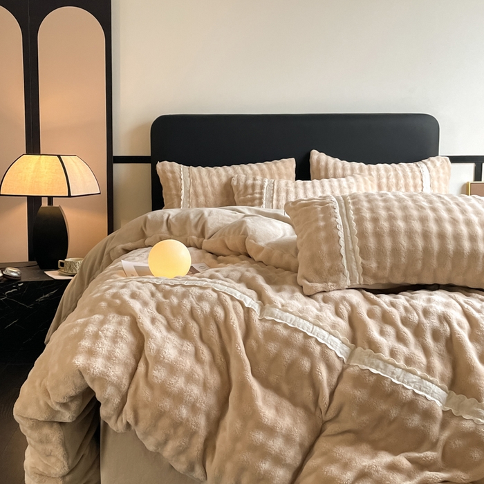 91家纺网 家纺一手货源 找家纺 云玲时尚 2025新款高克重泡泡牛奶绒四件套-泡芙 泡芙-卡其