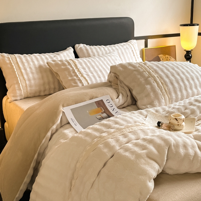 91家纺网 家纺一手货源 找家纺 云玲时尚 2025新款高克重泡泡牛奶绒四件套-泡芙 泡芙-奶咖